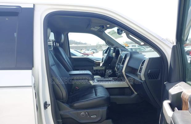 Ford F-150 Lariat 4x4 SuperCrew Cab Styleside 6.5 ft. box 157 in. WB