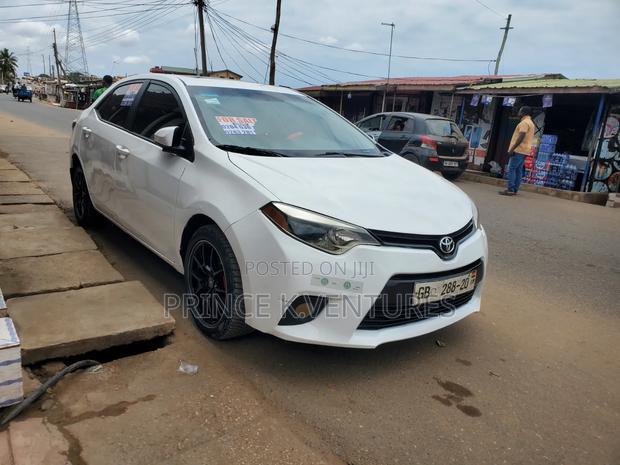 Toyota Corolla L 4dr Sedan (1.8L 4cyl 4A) 2015 White