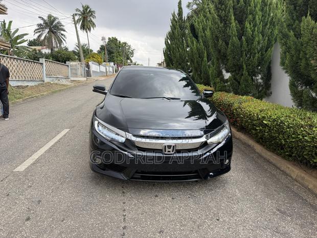 Honda Civic Touring 2dr Coupe (1.5L 4cyl) 2017 Black