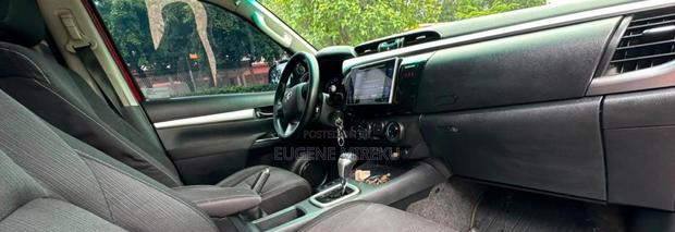 Toyota Hilux 2017 Red