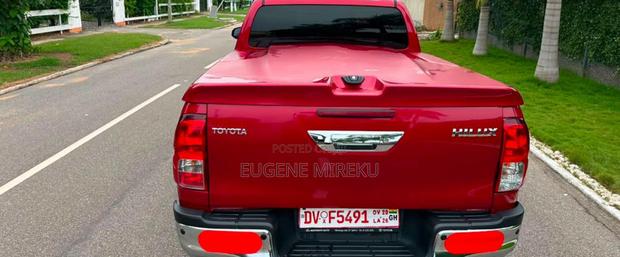 Toyota Hilux 2017 Red