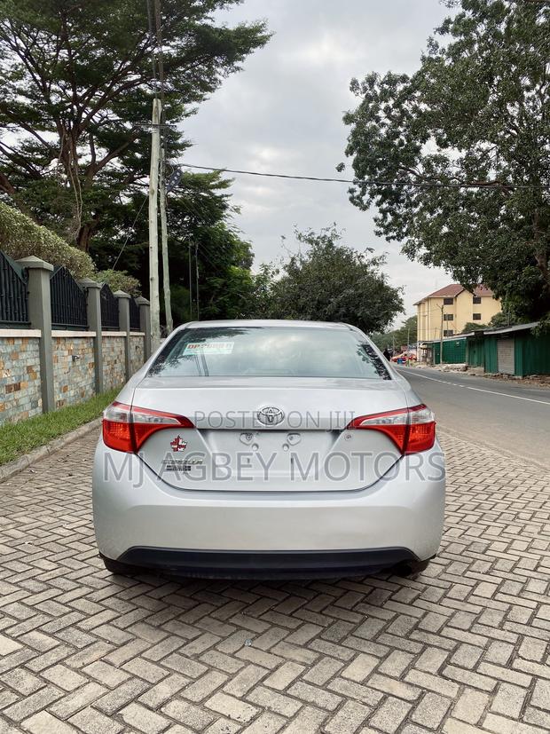 Toyota Corolla 2016 Silver
