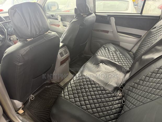 Toyota Highlander Limited 2010 Black
