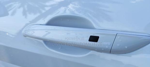 Hyundai Elantra 2025 White