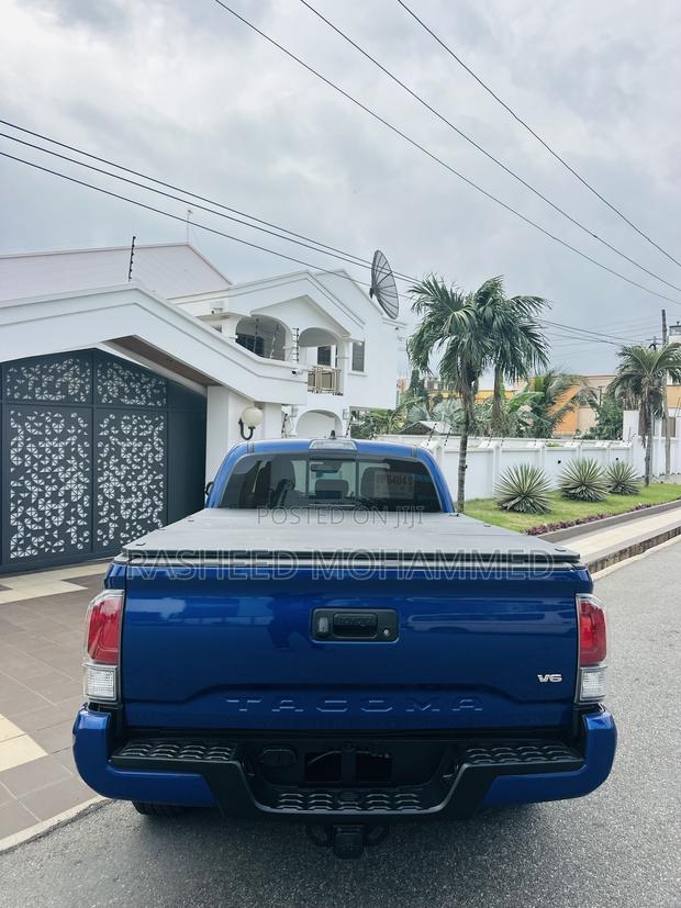 Toyota Tacoma TRD Sport 2021 Blue