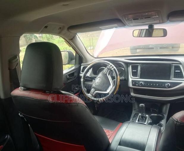 Toyota Highlander LE 4x2 (2.7L 4cyl 6A) 2016 Red