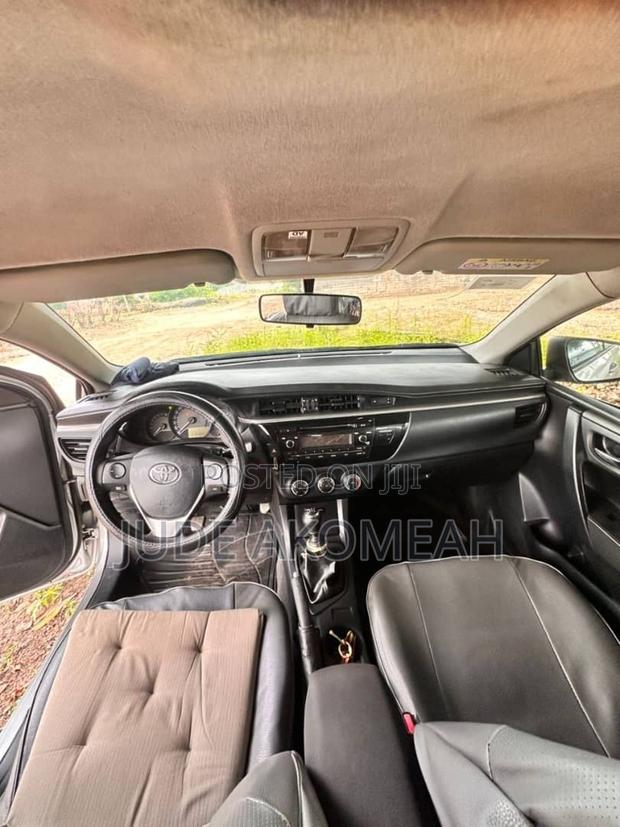 Toyota Corolla LE Eco Plus 4dr Sedan (1.8L 4cyl CVT) 2015 Silver