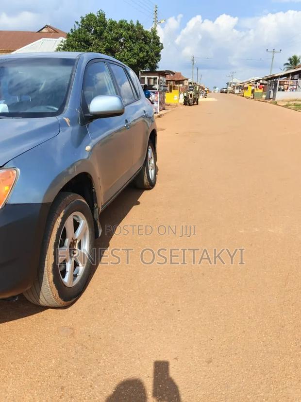 Toyota RAV4 180 2006 Green