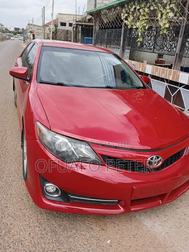 Toyota Camry SE AWD 2024 Red