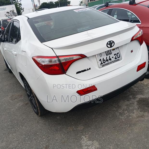 Toyota Corolla 2016 White