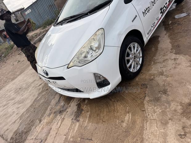 Toyota Aqua S 2014 White