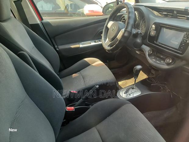Toyota Vitz 2015 Red
