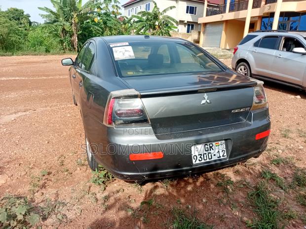 Mitsubishi Galant ES 2008