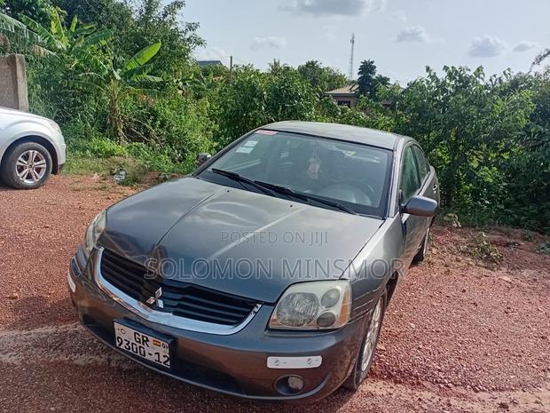 Mitsubishi Galant ES 2008
