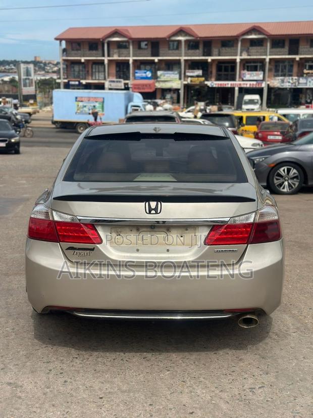 Honda Accord 2014 Gold