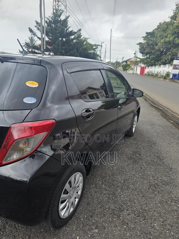 Toyota Vitz 2014 Black