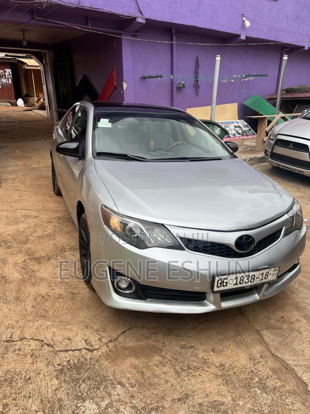 Toyota Camry 2013 Silver