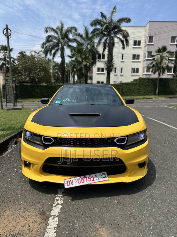 Dodge Charger R/T RWD 2017 Yellow