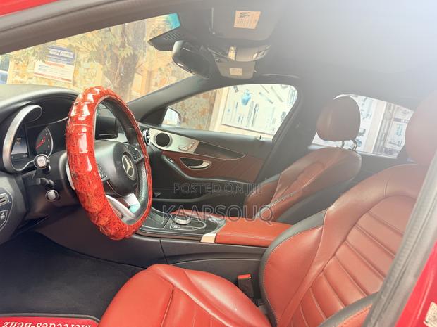 Mercedes-Benz C300 2018 Red