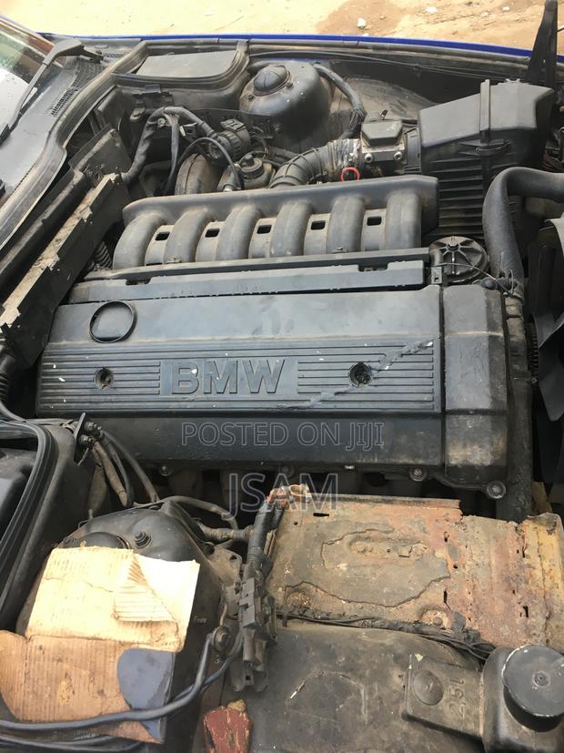 BMW 520i 1999 Blue