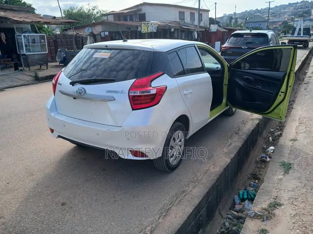 Toyota Yaris 2017 White