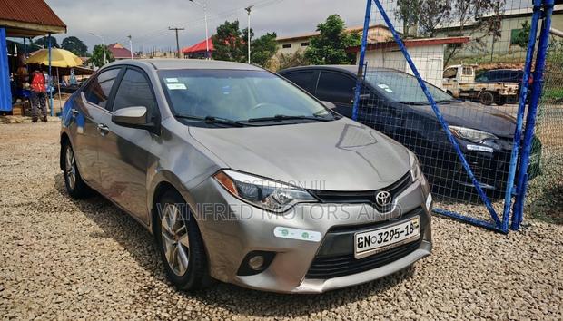 Toyota Corolla L 4dr Sedan (1.8L 4cyl 4A) 2015 Gray