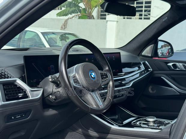 BMW X5 M50i 2023 Pearl