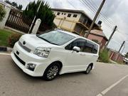 Toyota Voxy V 2WD 8-Seater 2012 White for sale