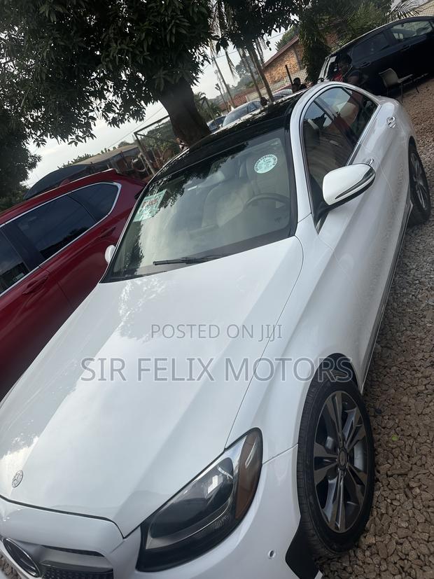 Mercedes-Benz C300 Base 4Matic Sedan AWD (2.0L 4cyl 7A) 2017 White