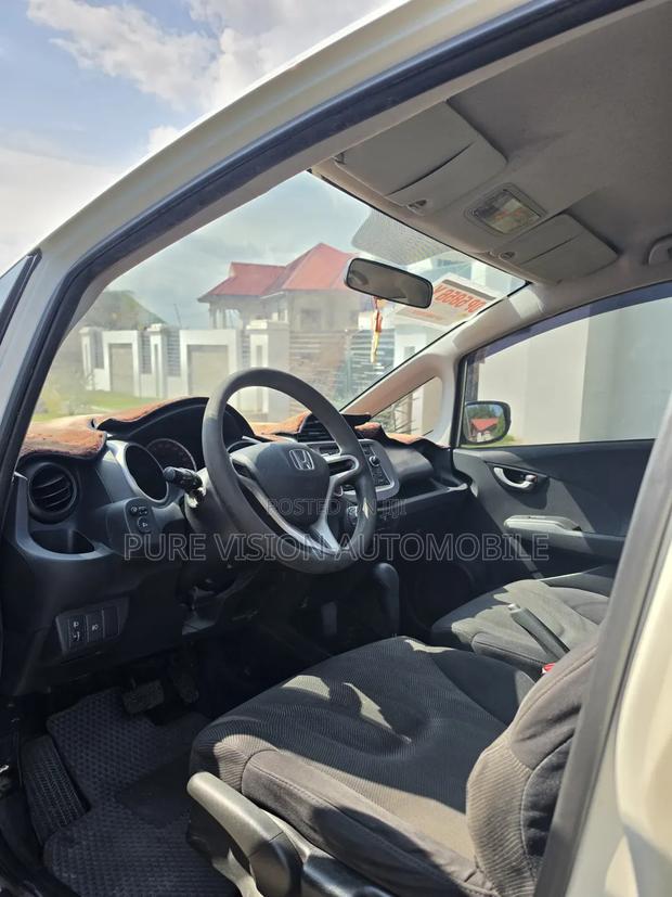 Honda Fit 2012 White