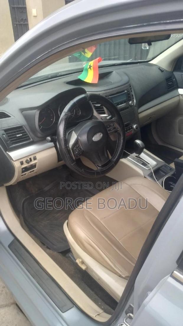 Subaru Legacy 2.5i Premium 2013 Gray