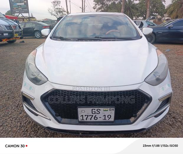 Hyundai Elantra 2013 White