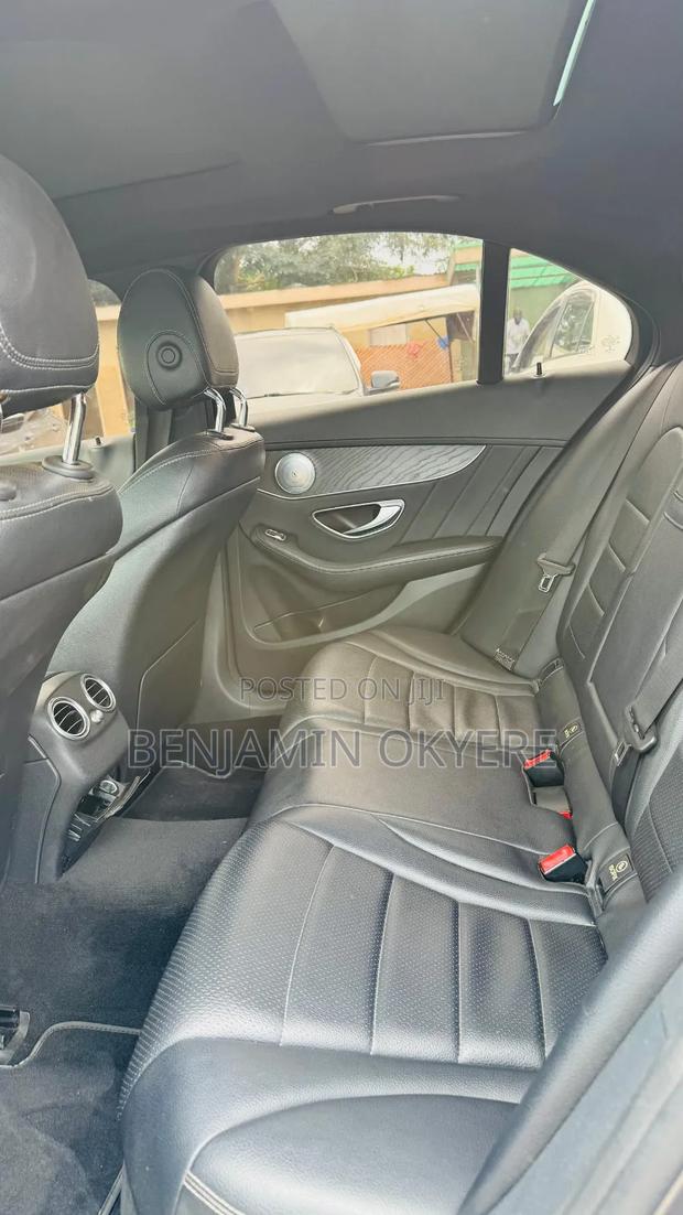 Mercedes-Benz C300 2016 Gray