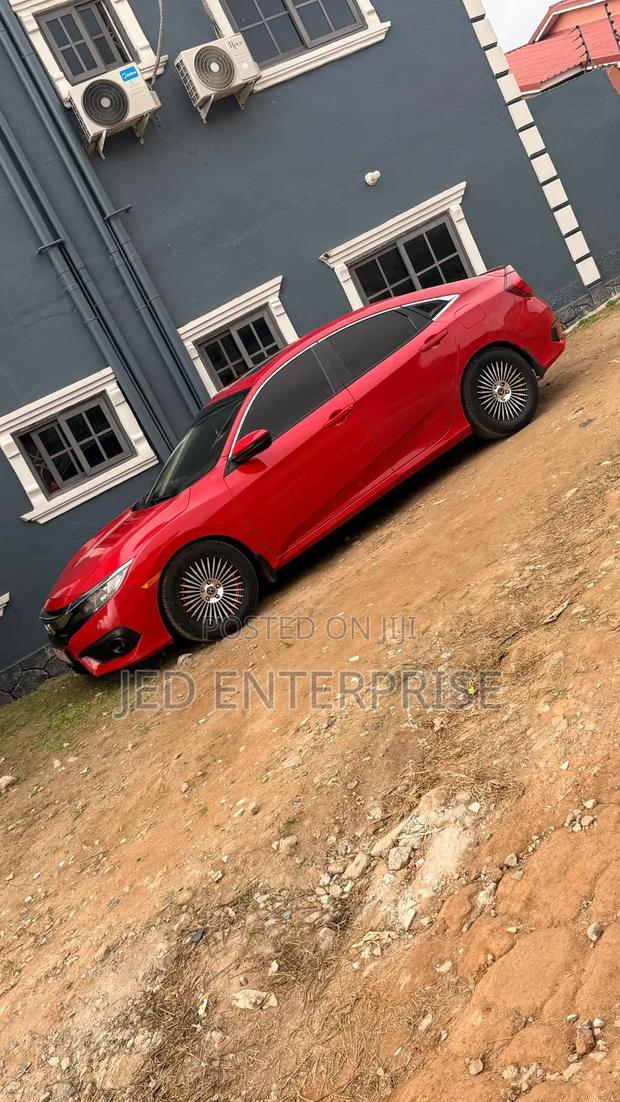 Honda Civic 2018 Red