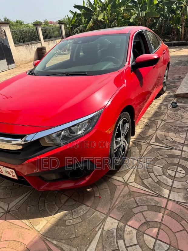 Honda Civic 2018 Red
