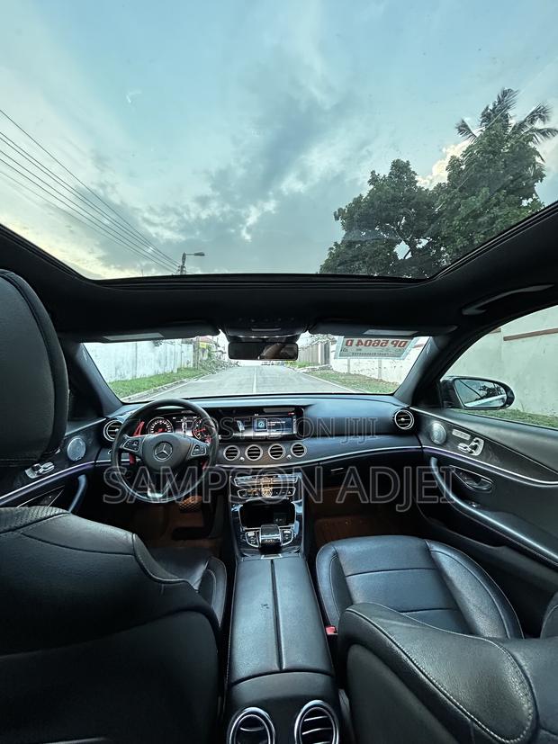 Mercedes-Benz E300 2017 Black