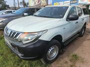 Mitsubishi L200 2016 White for sale