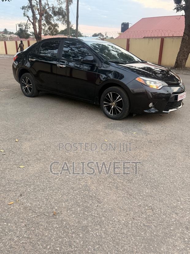 Toyota Corolla LE Eco Plus 4dr Sedan (1.8L 4cyl CVT) 2016 Black