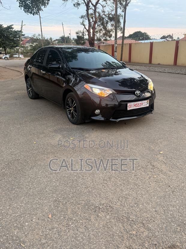 Toyota Corolla LE Eco Plus 4dr Sedan (1.8L 4cyl CVT) 2016 Black
