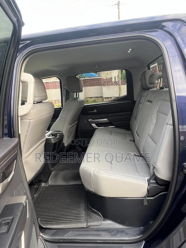 Toyota Tundra 2024 Matt Black