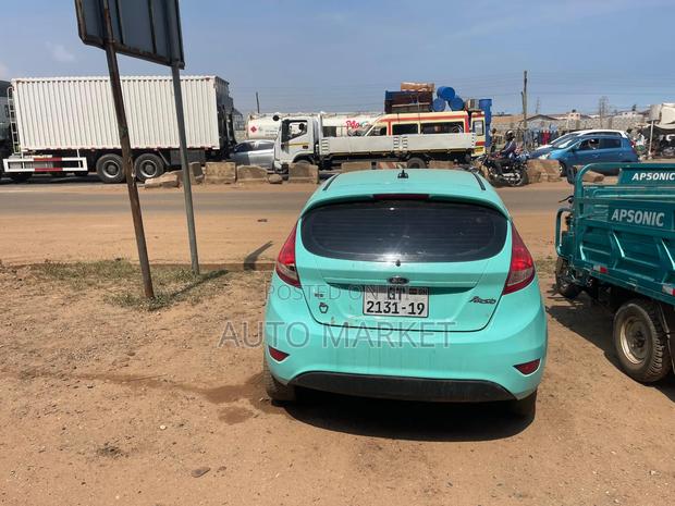 Ford Fiesta 2013 Blue