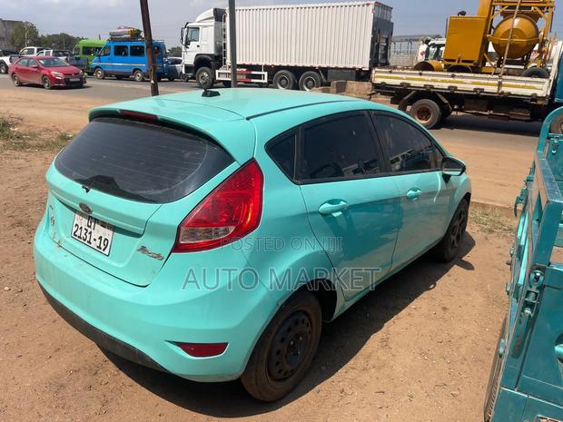 Ford Fiesta 2013 Blue
