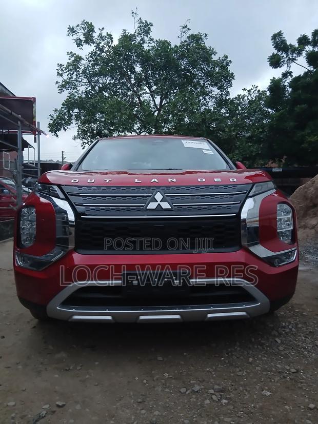 Mitsubishi Outlander SE 2024 Red