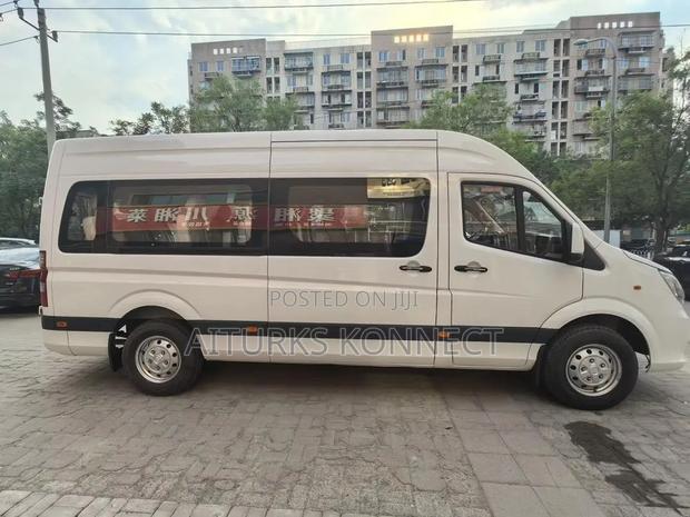 New Foton Sup 2025 White