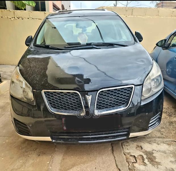Pontiac Vibe 1.8L 2010 Black
