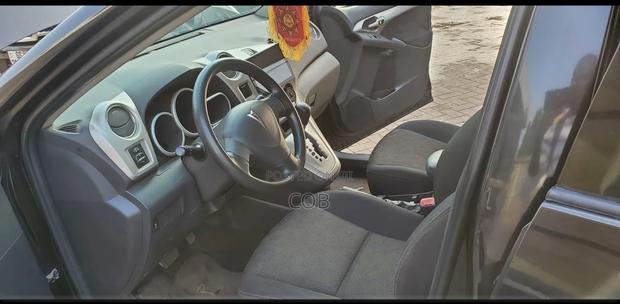 Pontiac Vibe 1.8L 2010 Black