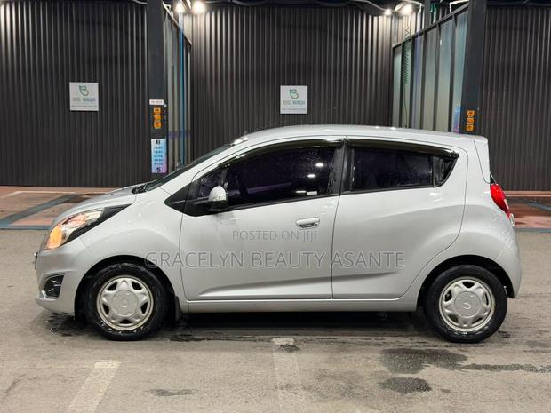 Chevrolet Spark 2015 Silver