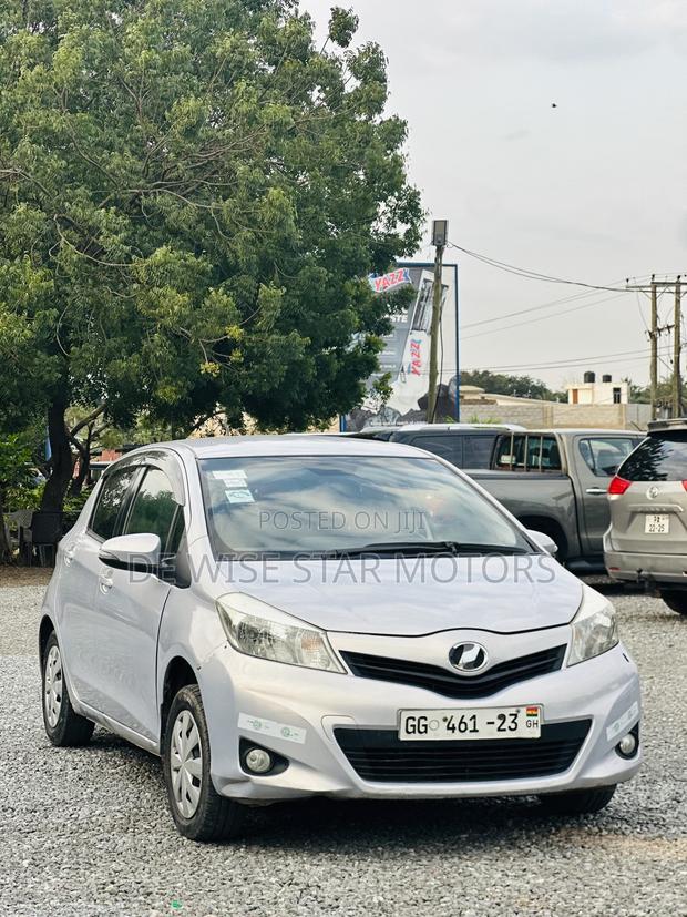 Toyota Vitz 1.5 FWD 3dr 2012