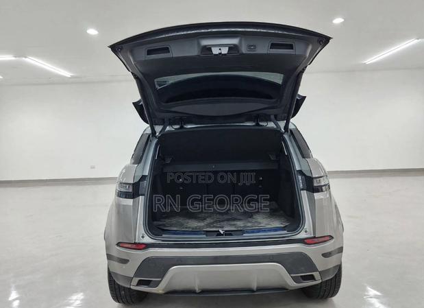 New Land Rover Range Rover Evoque SE 2023 Gray