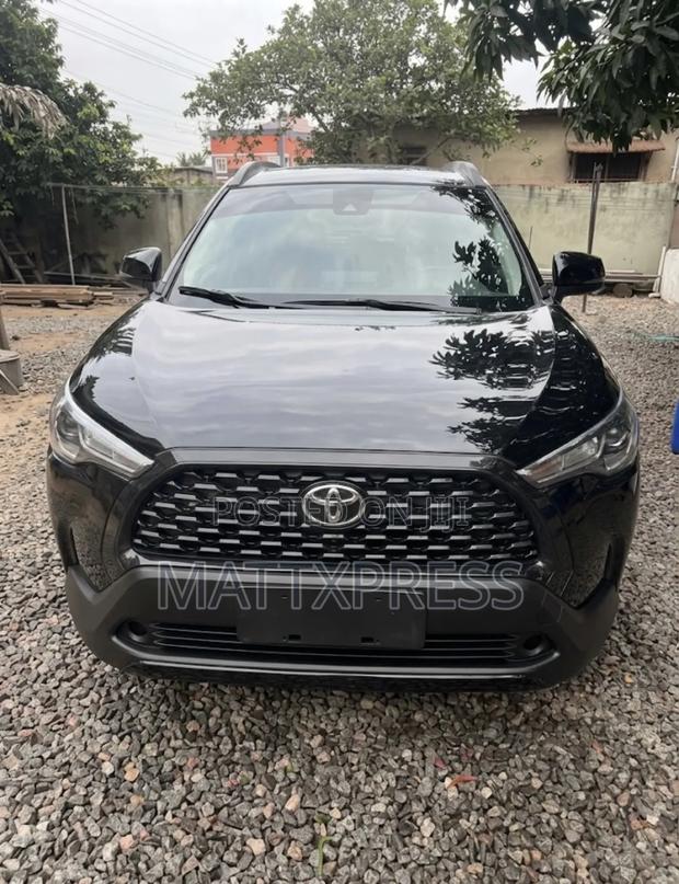Toyota Corolla Cross 2.0 Petrol AWD 2022 Black